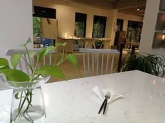 -RGF(巨鹿路店)