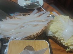 -人民公社铁锅炖·东北菜(卫国道店)