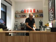 -WOW coffee