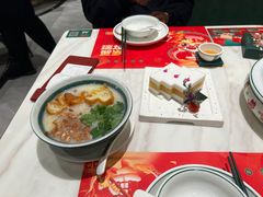 -悦得闲广式点心茶楼(蓝鲸世界店)