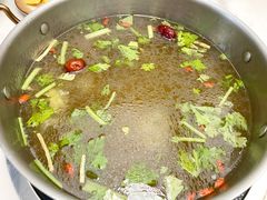 草本清汤锅-菌子鲜汤野生菌锅