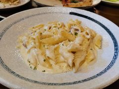 奶油芝士咸肉烩管面-PIZZA BIANCA(万象城店)