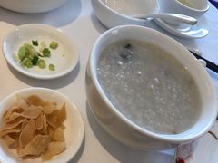 皮蛋瘦肉粥-青岛海景花园大酒店·粤海餐厅