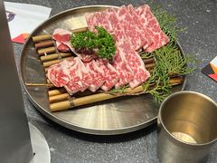 -草家酱蟹炭火烤肉店(珲春南路二店)