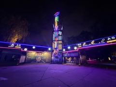 -枫花园汽车电影院(朝阳公园店)