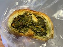-白玉兰食品甜凤店(合生汇店)