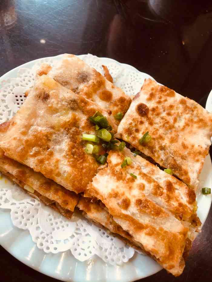 邢家锅贴老店(大梁门总店)-"一个人出差无意碰到的锅贴老店,要了素