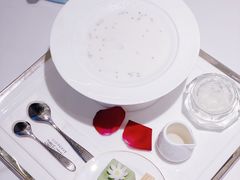 -燕庭·纯燕窝·甜品下午茶(南京西路店)