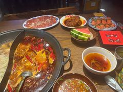 -萍姐火锅·公路夜市(武汉首店)