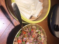 薄饼卷羊肉粒-楼兰新疆主题餐厅(坂田佳华领汇广场店)