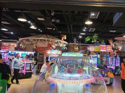 -卡通尼乐园(新达汇三林店)