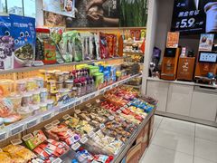 -来伊份(我格广场武宁路店)
