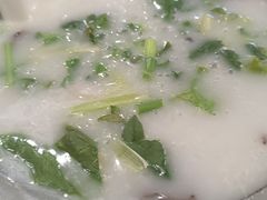 鱼片煲仔粥-玲又珑美食(盘福路店)