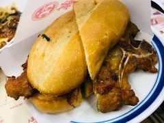 猪扒包-華人 華星冰室(氹仔 店)