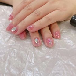 -灰姑娘美甲美睫馆