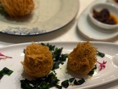 蜂巢荔茸火鸭酥-东海朗廷酒店-唐阁T’ANG COURT 中餐厅