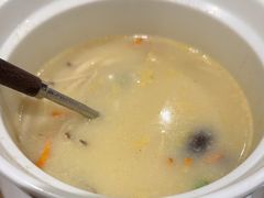 -赶海部落海鲜城(海阳路店)