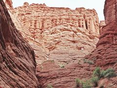 -天山神秘大峡谷