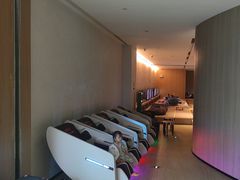 -涨巢·潮玩水疗局