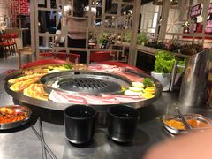 -哈哈碳都·牛肋条无限自助烤肉(台江万达店)