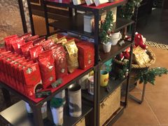 零售区-星巴克(杭州银泰城西一店)