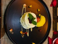 自制焦糖坚果冰糕-YUE·6·西式融合餐厅(外滩六号店)