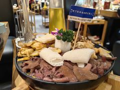 -一朵菌·野生菌探索家火锅(南亚店)