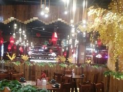 -老滇山寨•云南特色菜•地方菜•民族风情歌舞表演(金碧店)