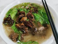 牛腩粿条汤-抖牛白塔牛肉粿条汤(水围店)