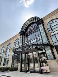 -花嫁丽舍婚礼殿堂(世博江景店)
