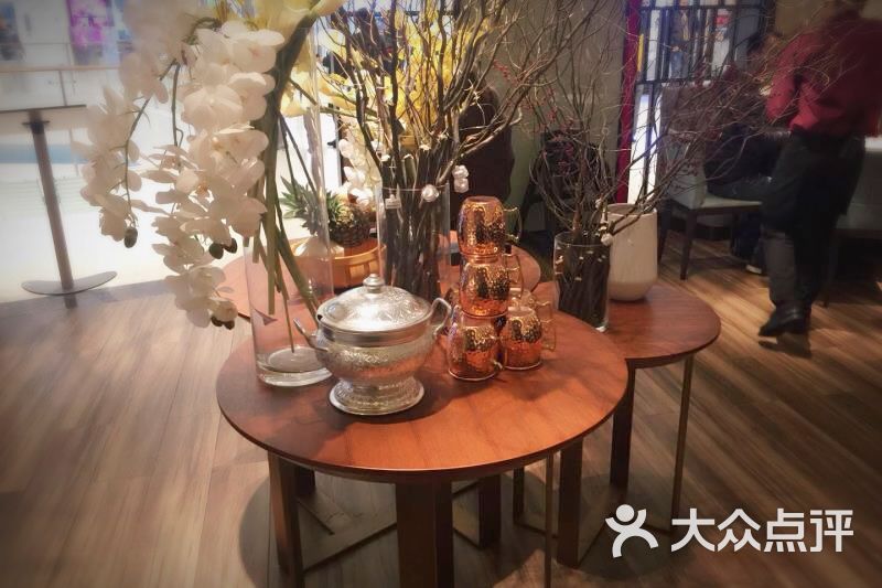 泰加泰式概念餐厅