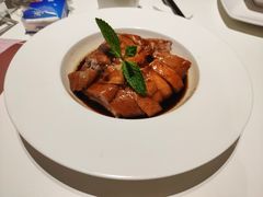 烧鸭-国际青年会议酒店-苏莱斯餐厅