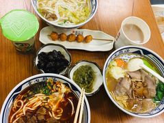 -鑫花溪牛肉米粉(凤凰街创始总店)