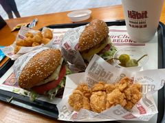 -The Habit Burger Grill 哈比特汉堡(复兴soho店)
