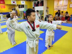 -哈喽实战跆拳道·跳绳·体能(慈云寺馆)