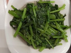 清炒茼蒿-上汽乘用车公司员工餐厅(安研路一店)