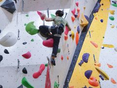 -问山MountQuest攀岩馆