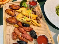 -ins森林童话餐厅coffee&bistro