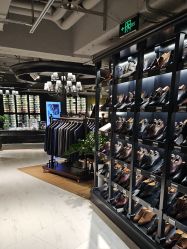-BRANS PORO布朗斯伯勒西装高级定制·瑞璞西装(金陵店)