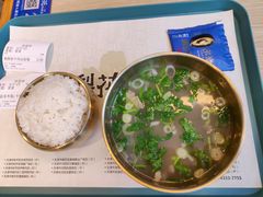 朝鲜族牛肉汤套餐-梨花牛肉汤饭(仁恒伊势丹店)