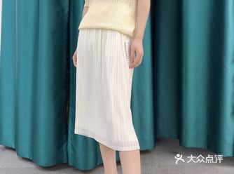 很喜欢他们家的衣服 好看不贵