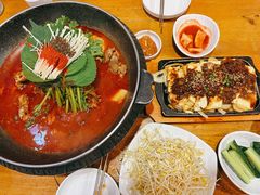 -喇喇排骨火锅·传统韩式脊骨汤(望京西园总店)