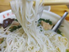 -文山荷鲜居(翠湖店)