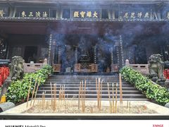 -峨眉山报国寺
