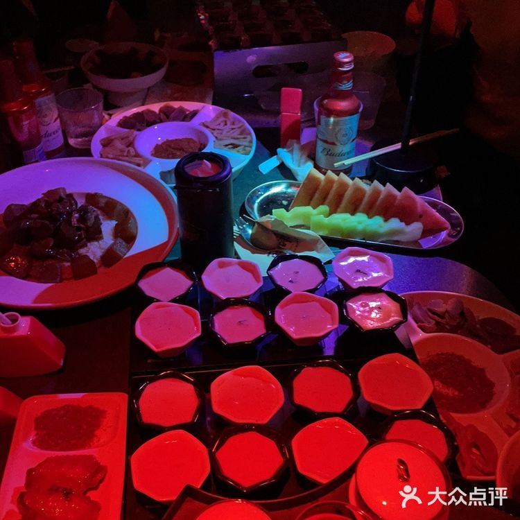 隐藏在宽窄巷子里面的四合院酒馆