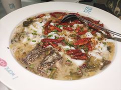 -姚姚酸菜鱼·金戈戈香港豉油鸡(喜荟城联名店)