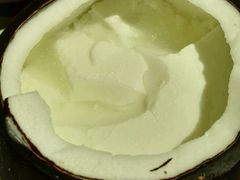 -志龙皇冠吃货椰子铺