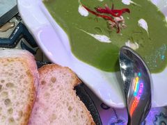 圣日耳曼汤配法国大叔的烤面包-LESCEDARS Brasserie Bistro香柏树