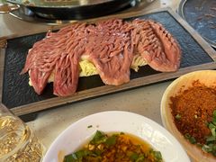 -茅草房·河畔园林火锅