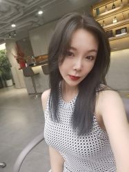 -变画·发型STUDIO